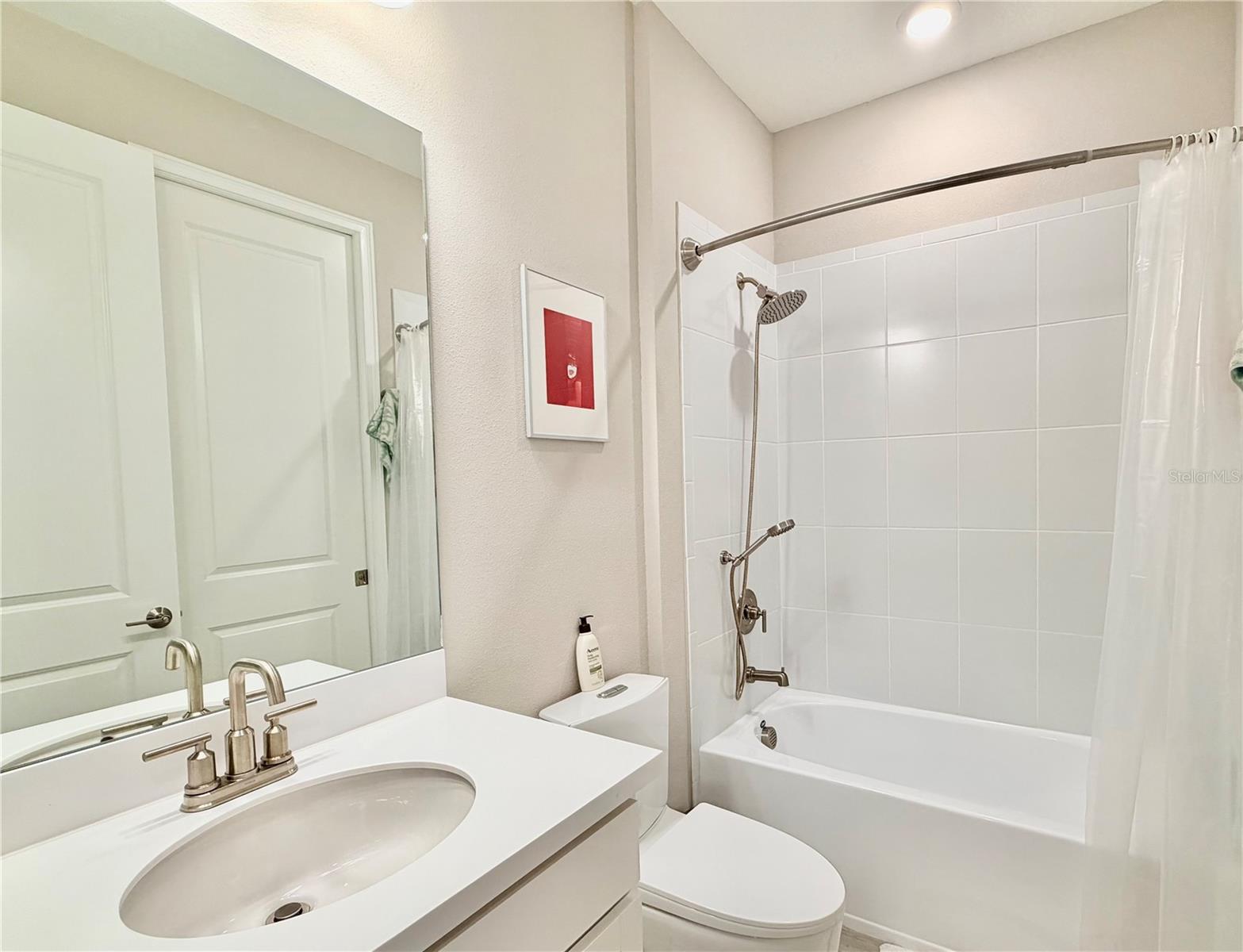 Image 35 of 59 For 6111 Mesa Glen