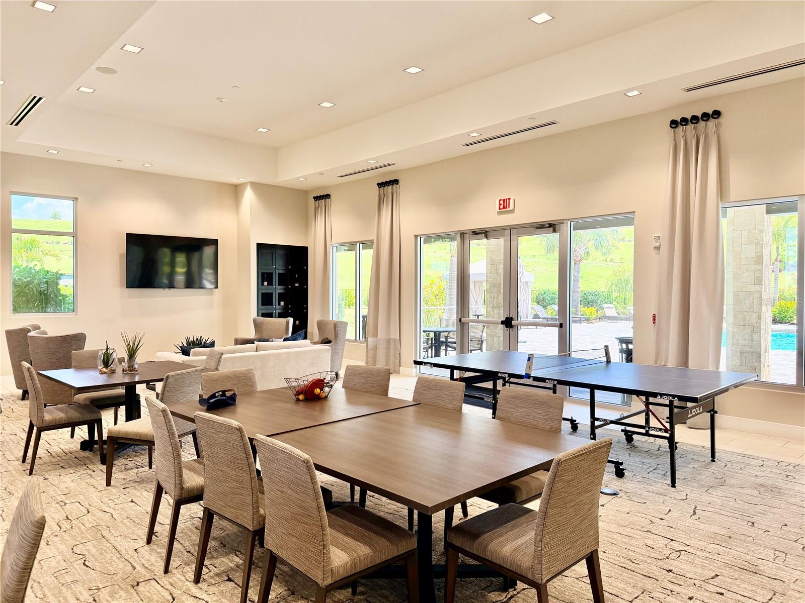 Image 45 of 59 For 6111 Mesa Glen