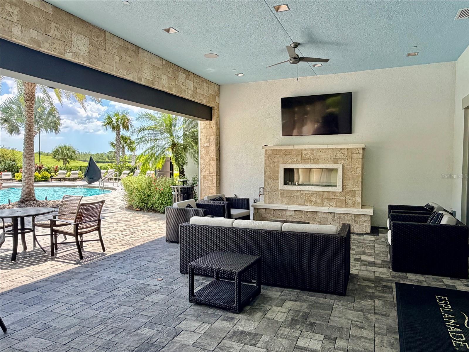 Image 49 of 59 For 6111 Mesa Glen