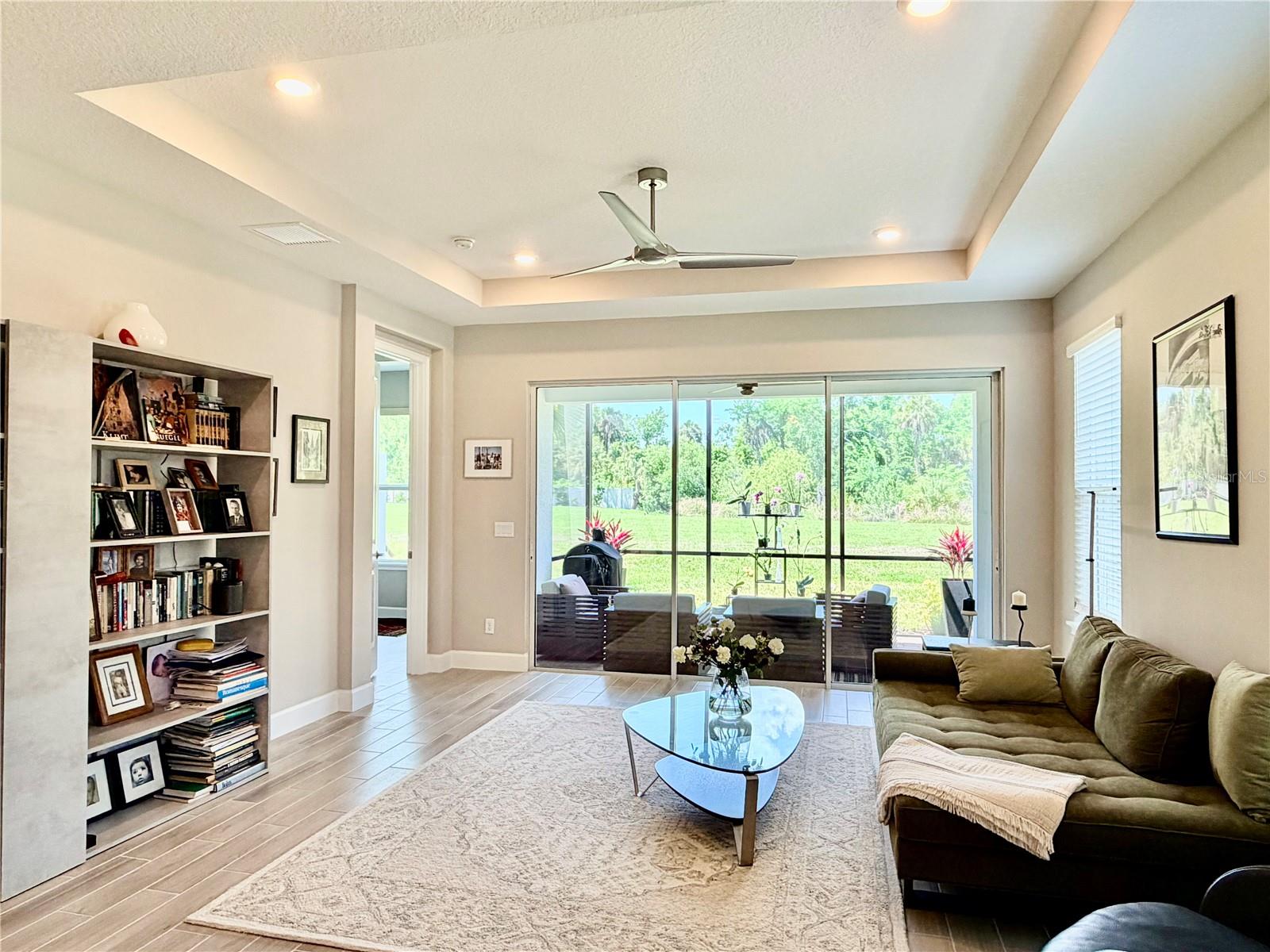 Image 5 of 59 For 6111 Mesa Glen