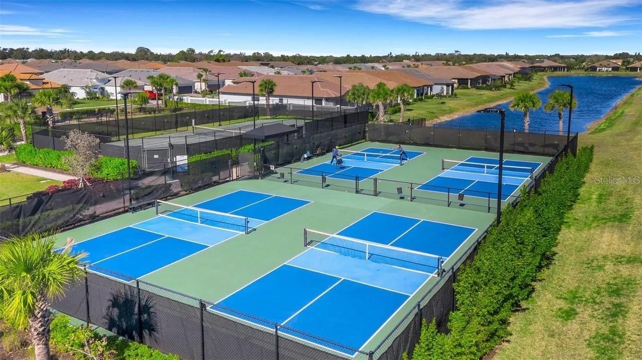 Image 53 of 59 For 6111 Mesa Glen