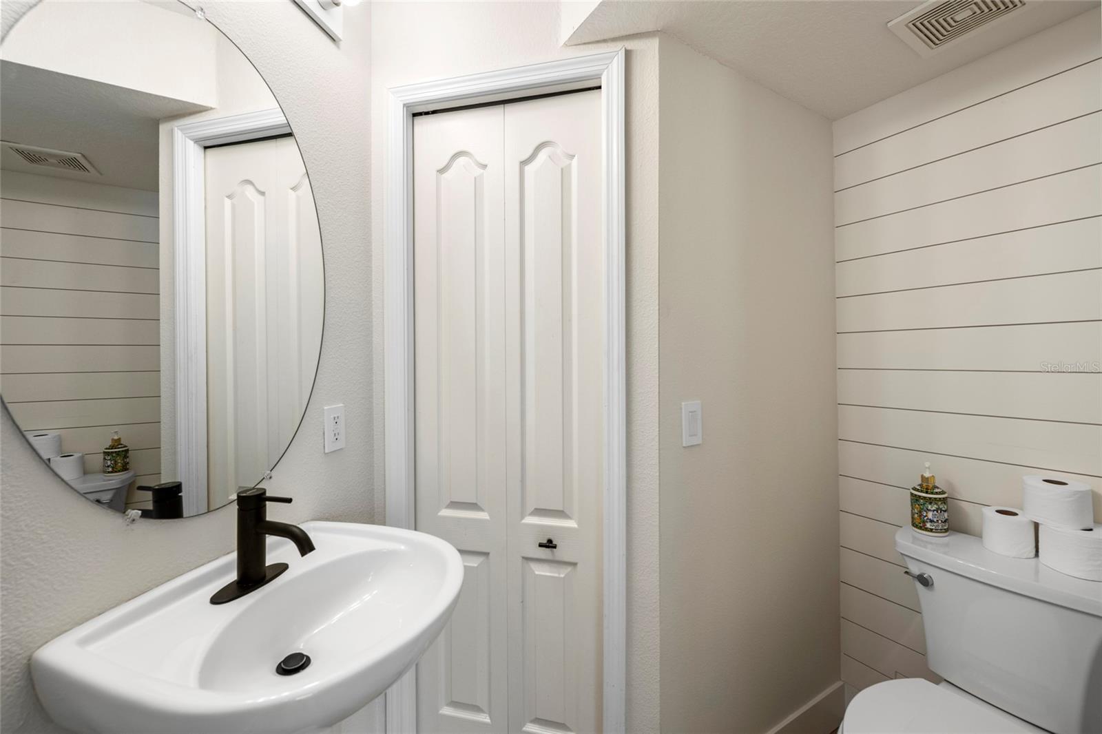 Image 11 of 26 For 257 Cape Harbour Loop 101