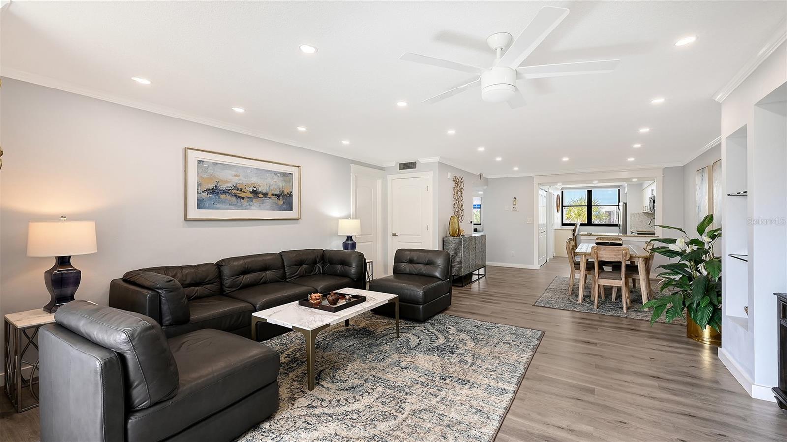 Image 10 of 77 For 706 Bayport Way 706