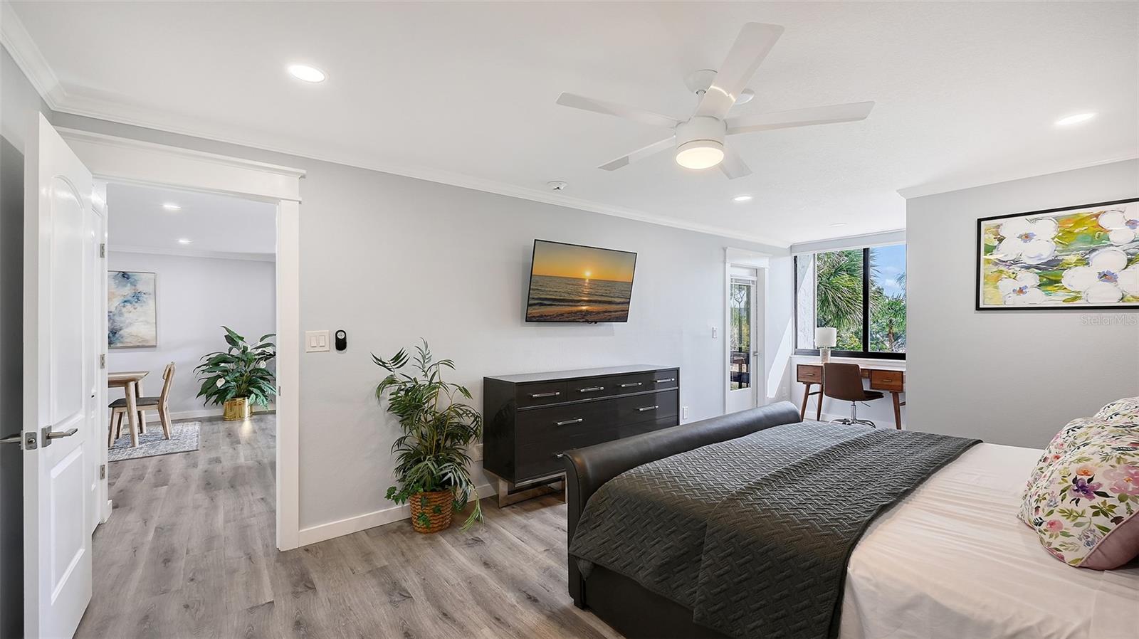 Image 15 of 77 For 706 Bayport Way 706