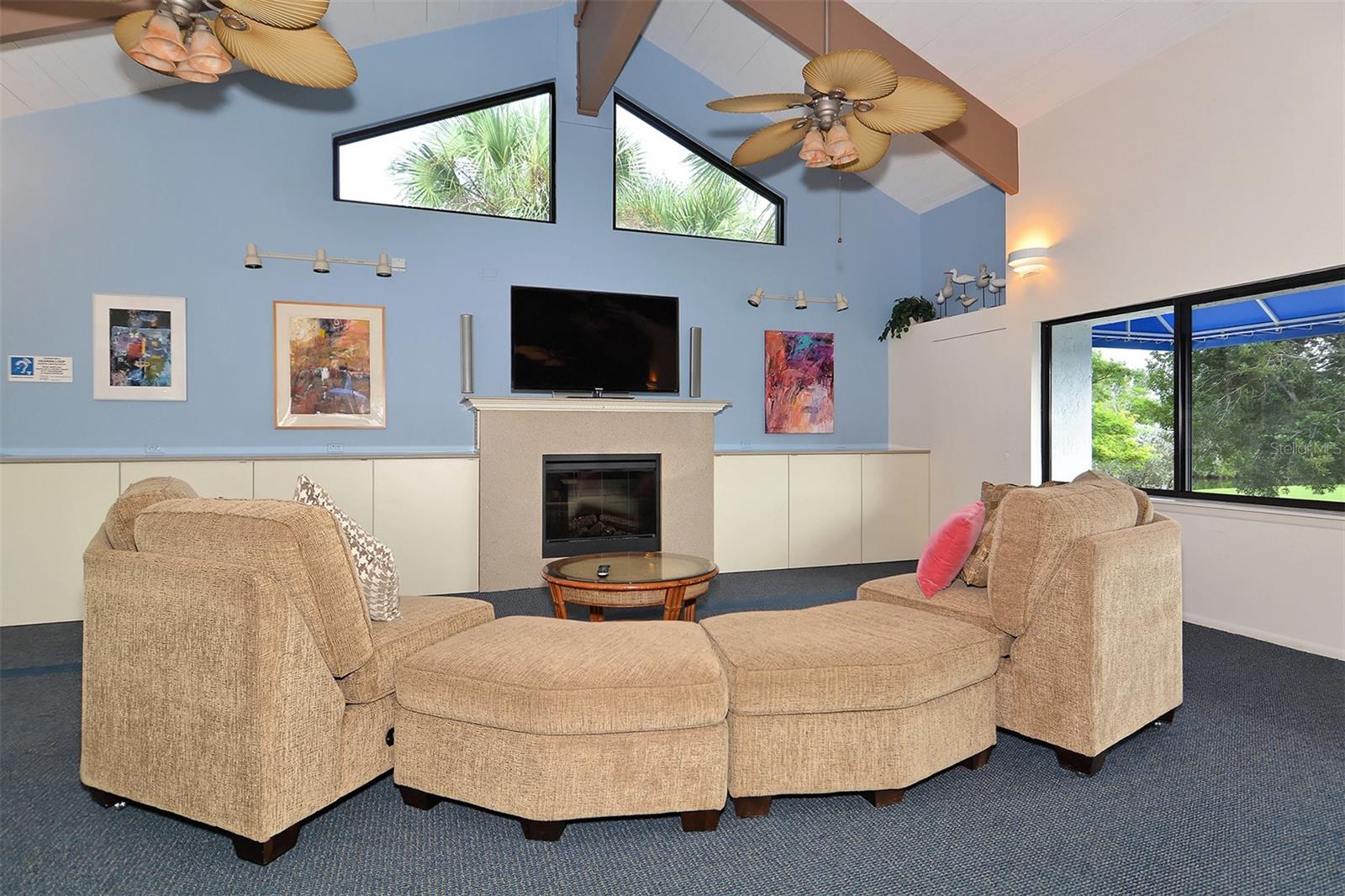 Image 39 of 77 For 706 Bayport Way 706