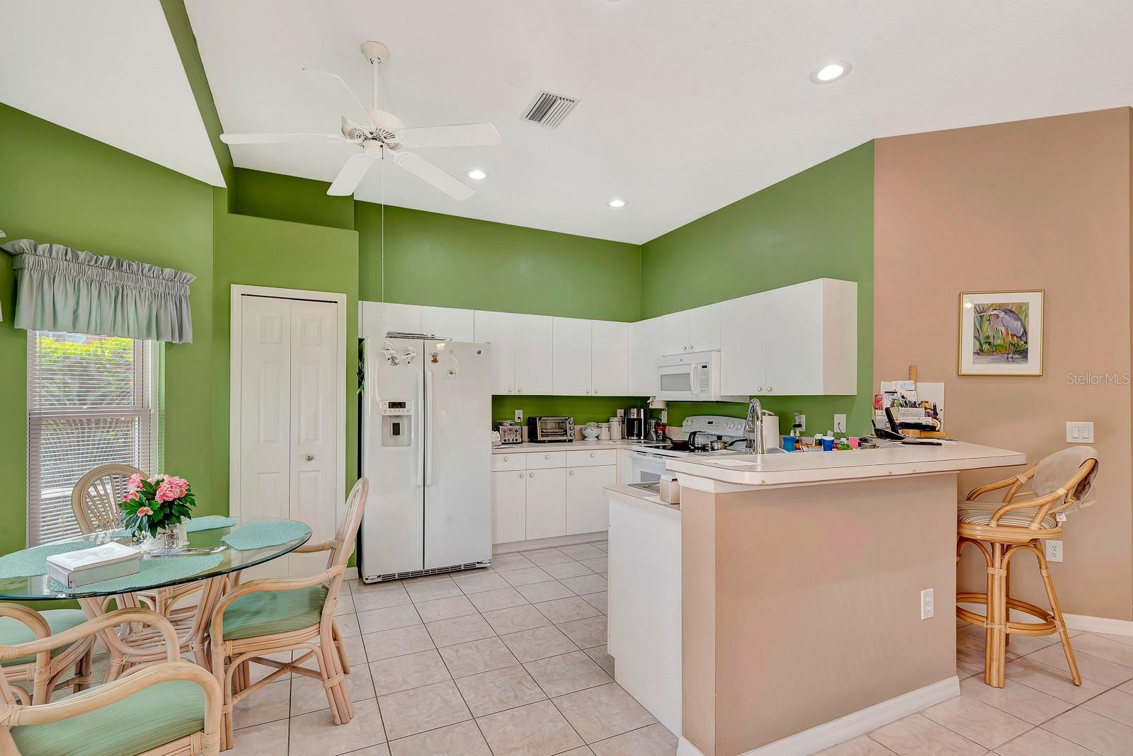 Image 16 of 75 For 6835 Winslow Street