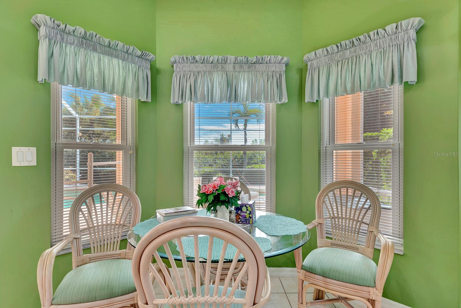 Image 17 of 75 For 6835 Winslow Street