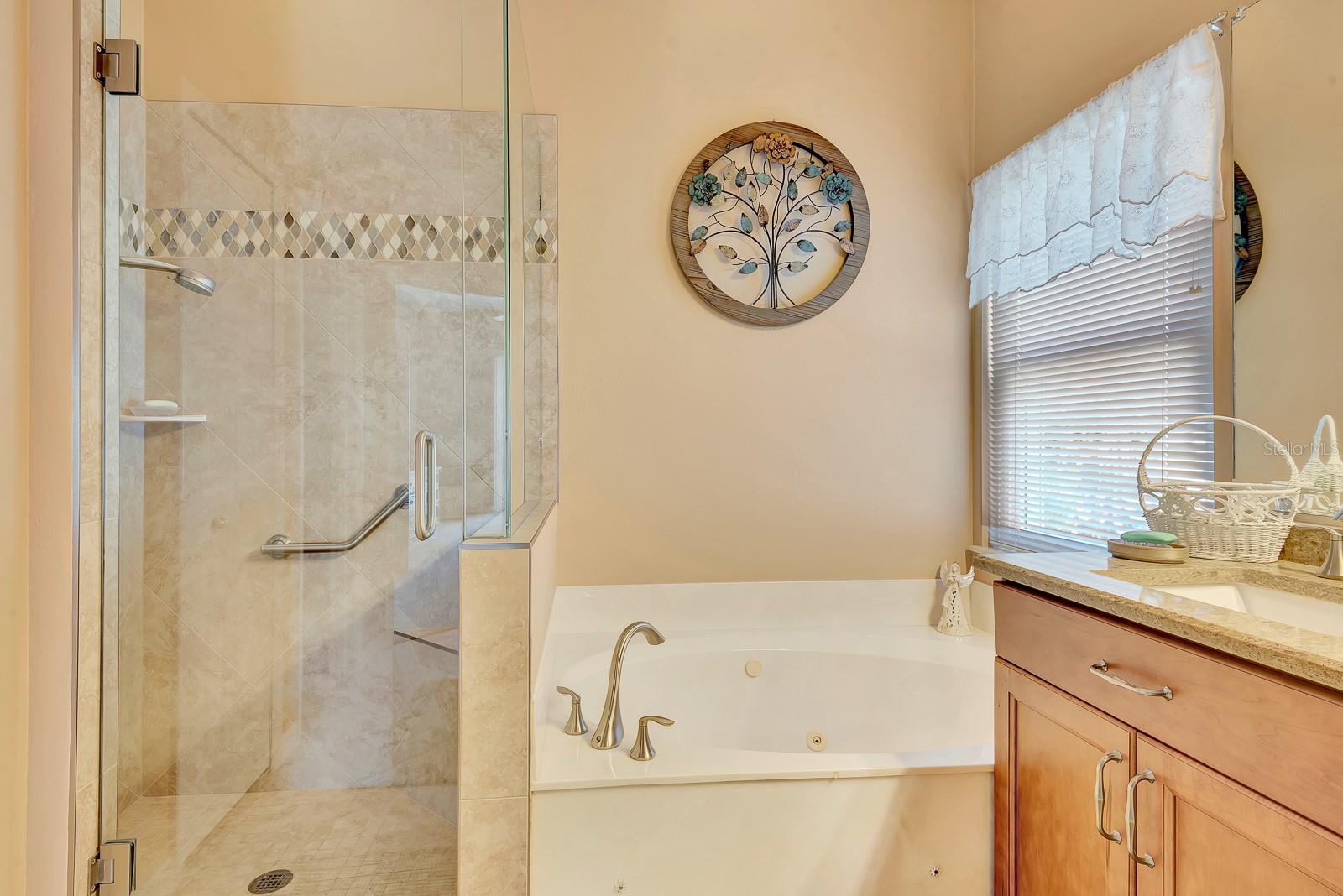 Image 23 of 75 For 6835 Winslow Street