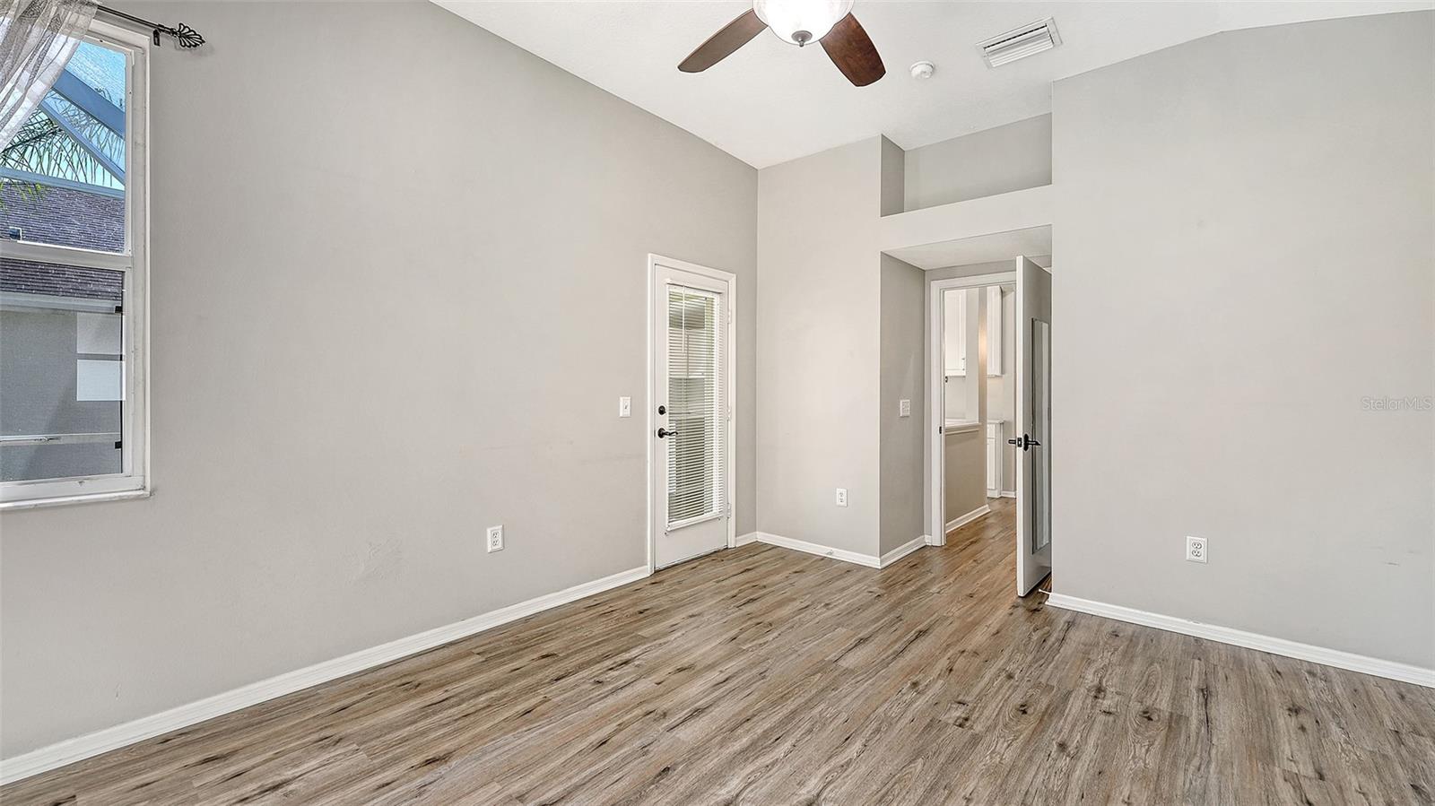 Image 15 of 48 For 12069 Winding Woods Way