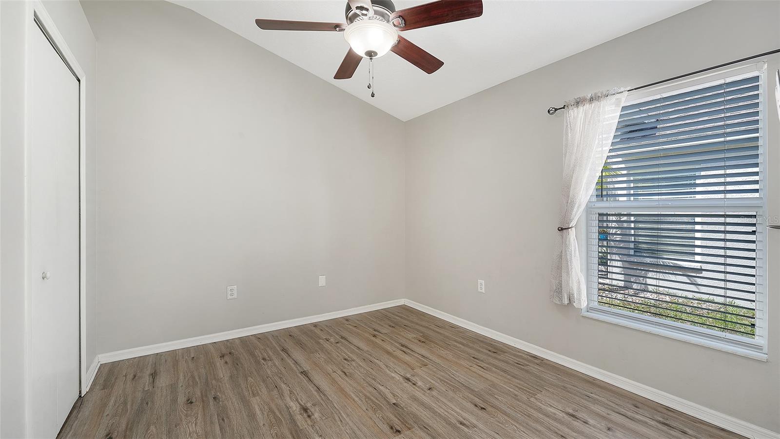 Image 20 of 48 For 12069 Winding Woods Way