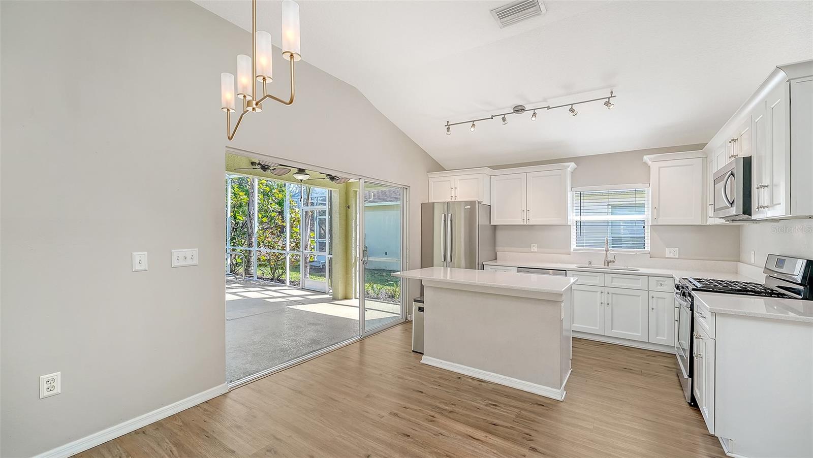 Image 24 of 48 For 12069 Winding Woods Way