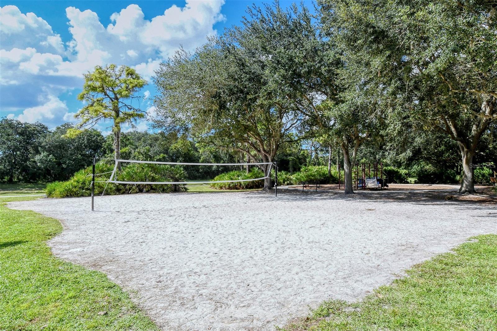 Image 41 of 48 For 12069 Winding Woods Way