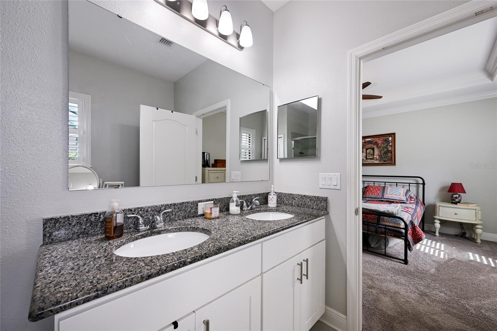 Image 13 of 40 For 7516 38th Dr E