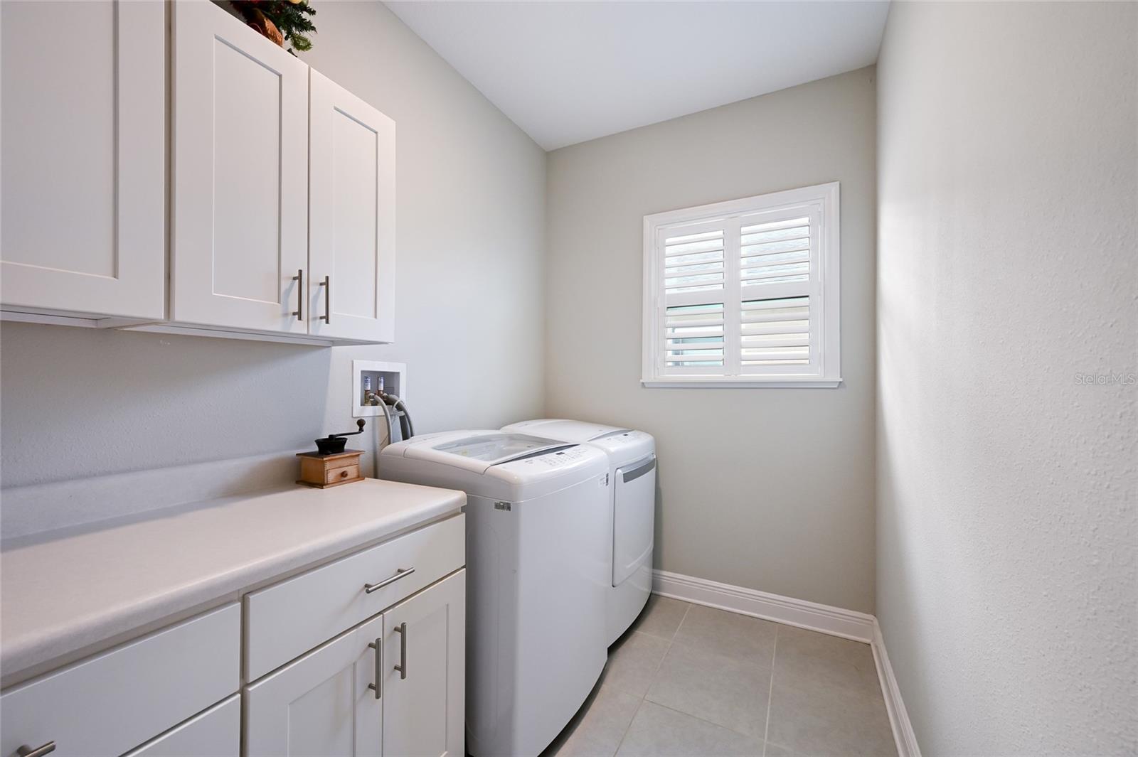 Image 20 of 40 For 7516 38th Dr E