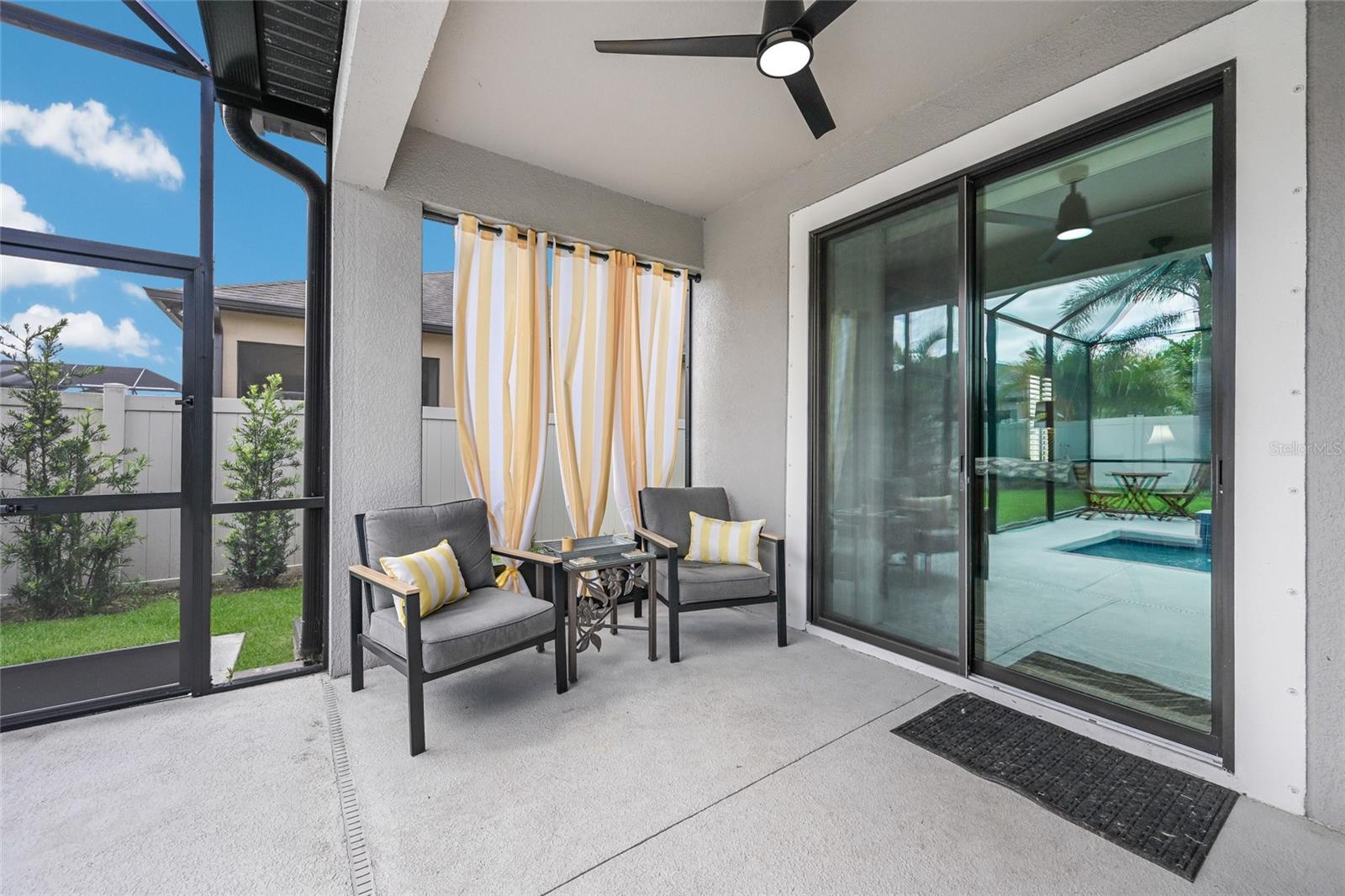 Image 21 of 40 For 7516 38th Dr E