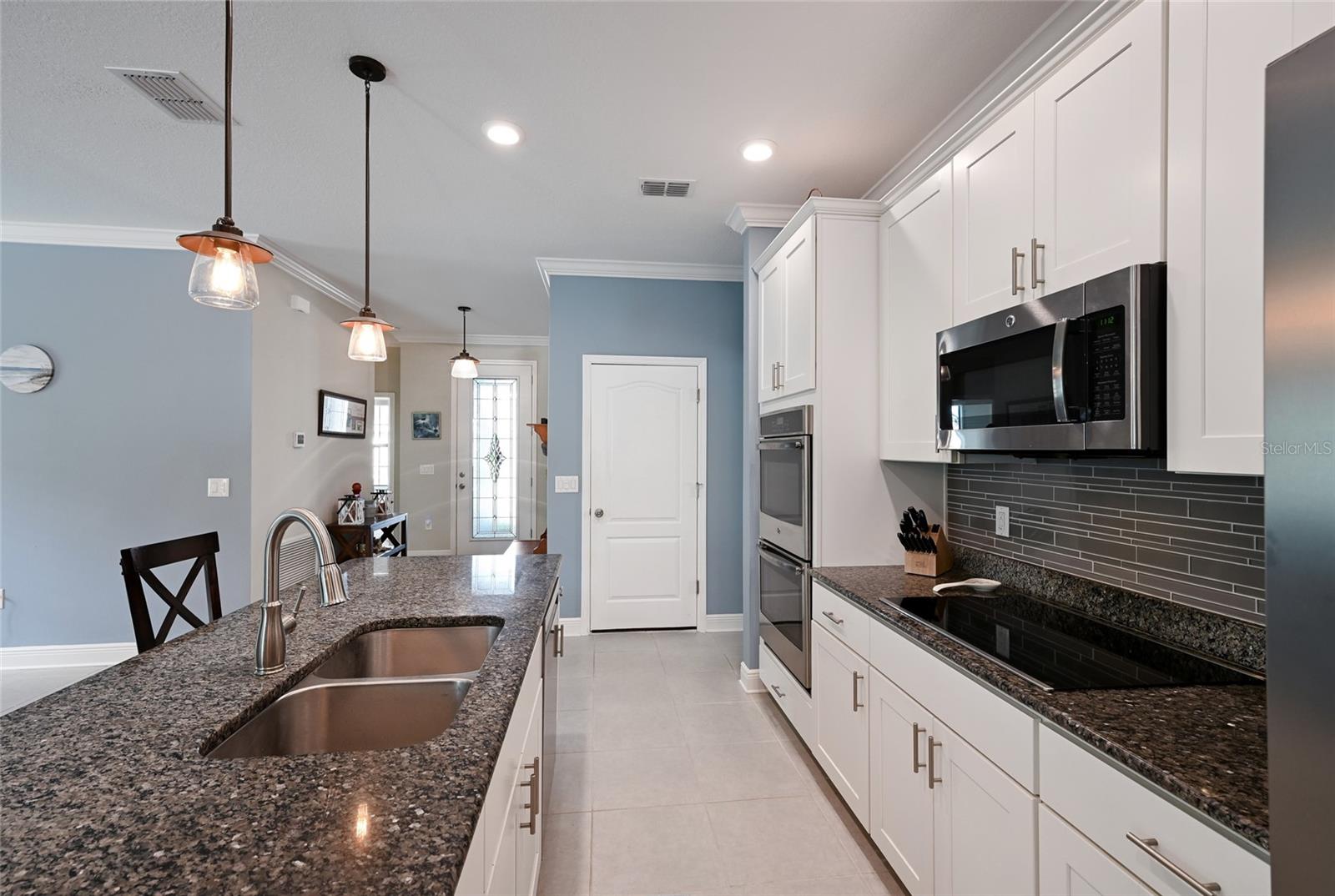 Image 27 of 40 For 7516 38th Dr E