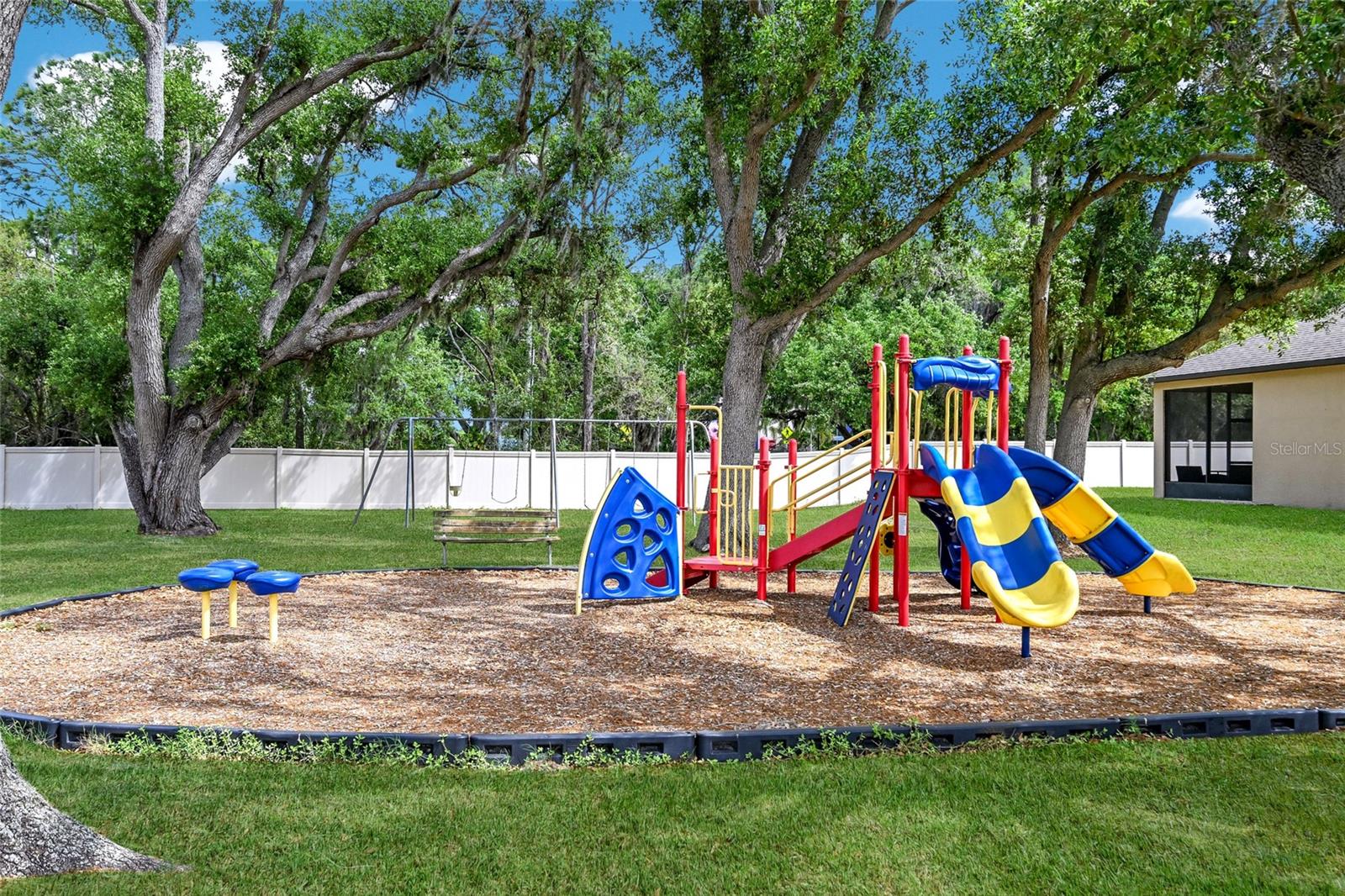 Image 34 of 40 For 7516 38th Dr E