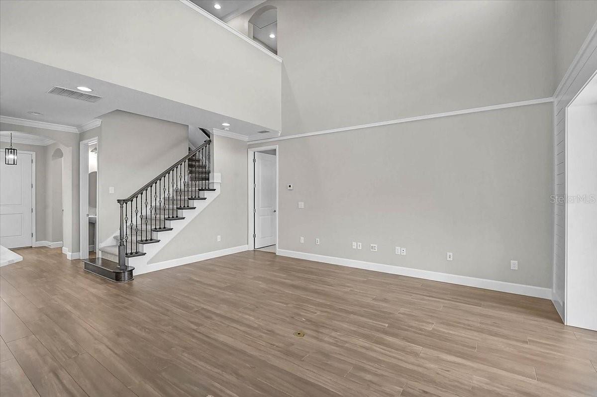 Image 20 of 60 For 5786 Inkberry Circle