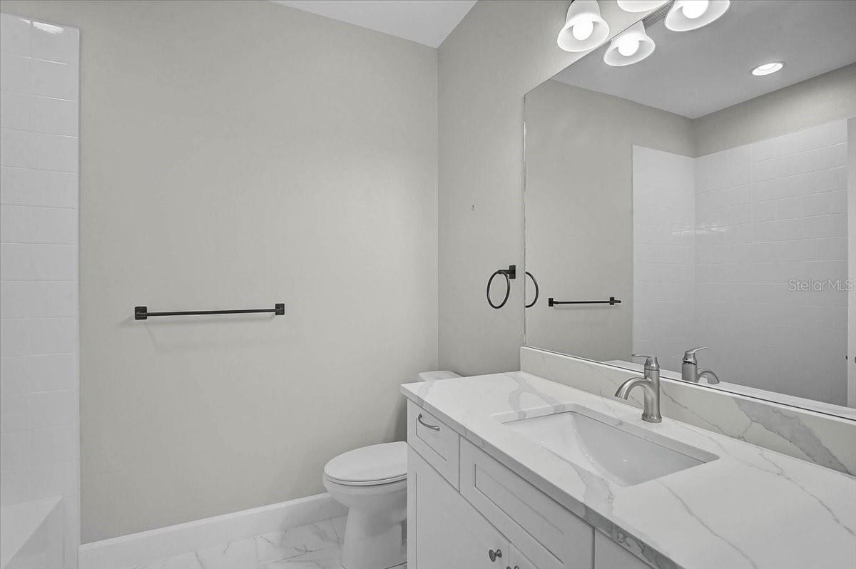 Image 32 of 60 For 5786 Inkberry Circle