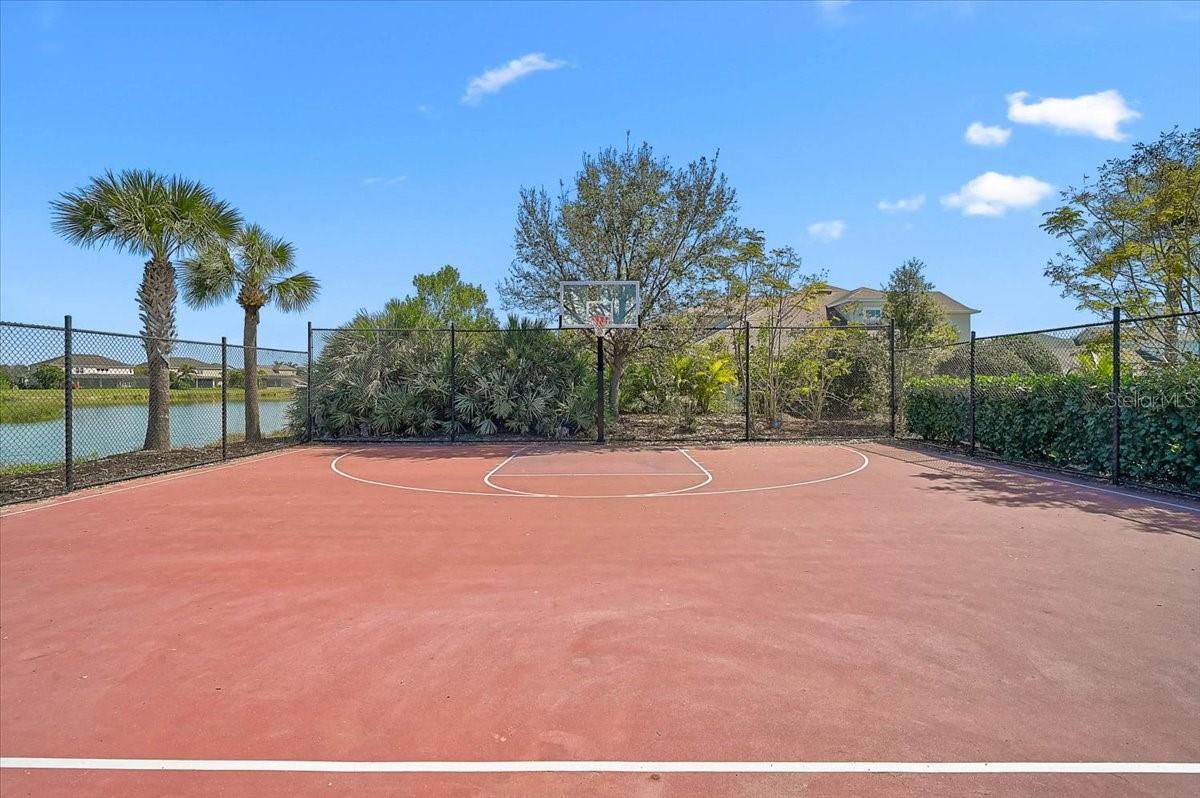 Image 50 of 60 For 5786 Inkberry Circle