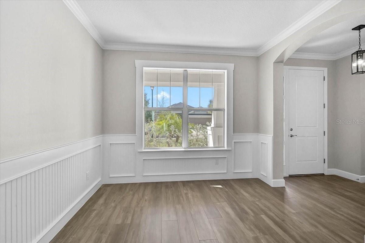 Image 7 of 60 For 5786 Inkberry Circle