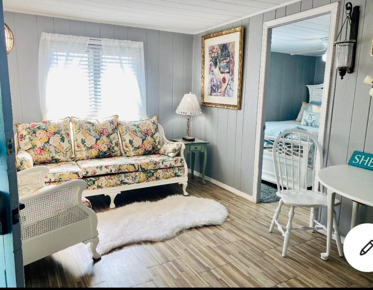 Image 37 of 100 For 1761 Siesta Dr & 1760 Wisconsin Ln