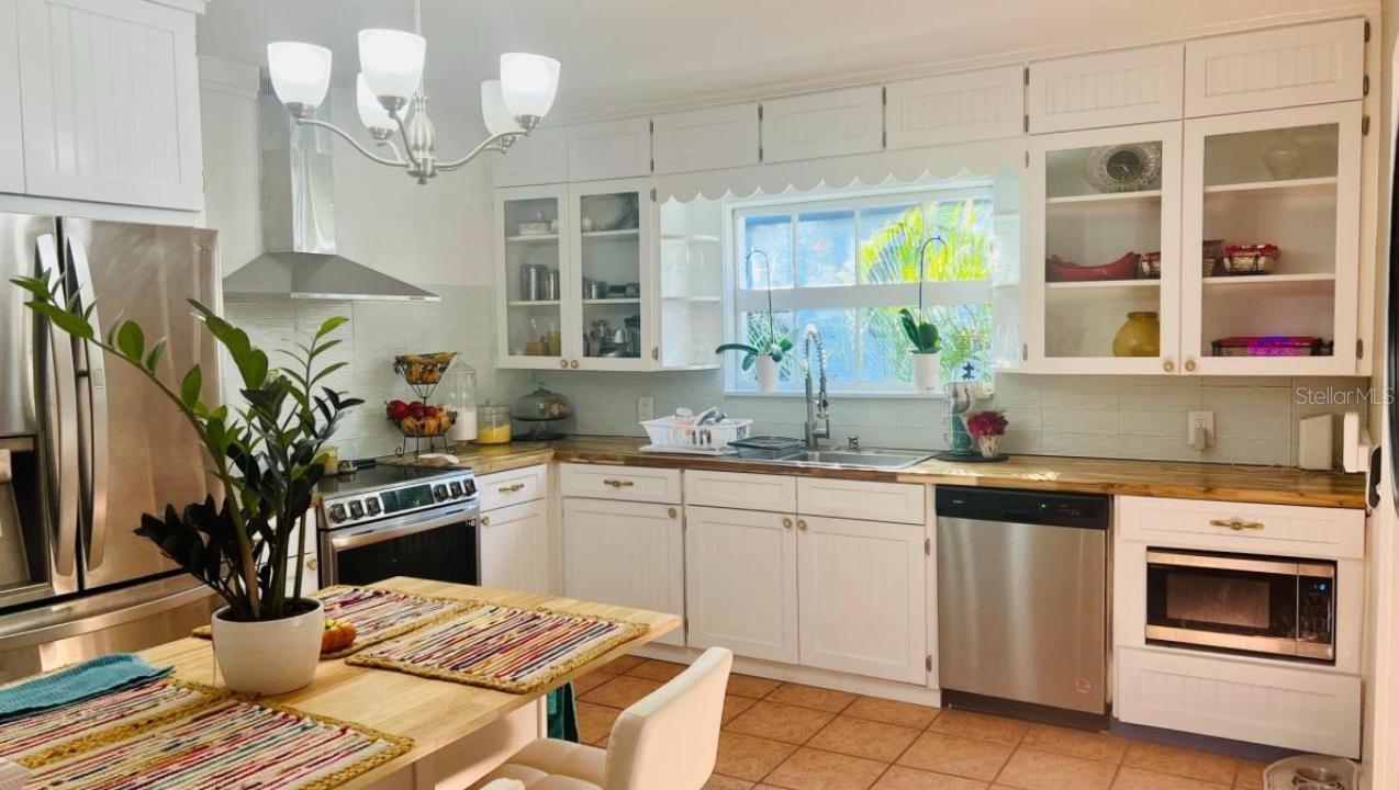 Image 67 of 100 For 1761 Siesta Dr & 1760 Wisconsin Ln