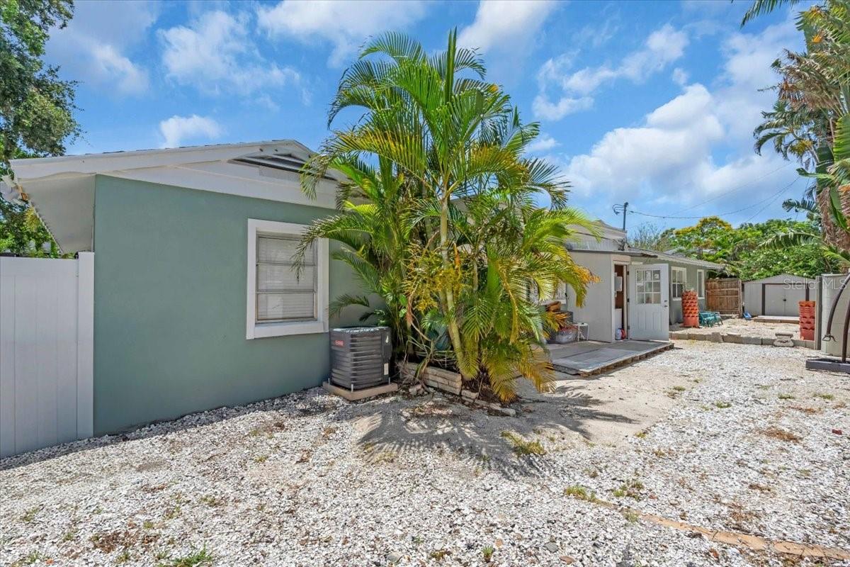 Image 78 of 100 For 1761 Siesta Dr & 1760 Wisconsin Ln