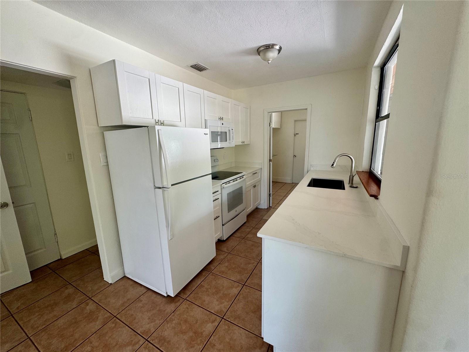 Image 10 of 28 For 2107 Chippawa Place