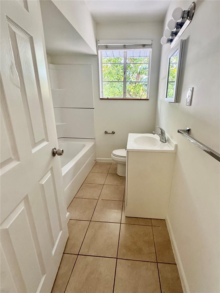 Image 13 of 28 For 2107 Chippawa Place