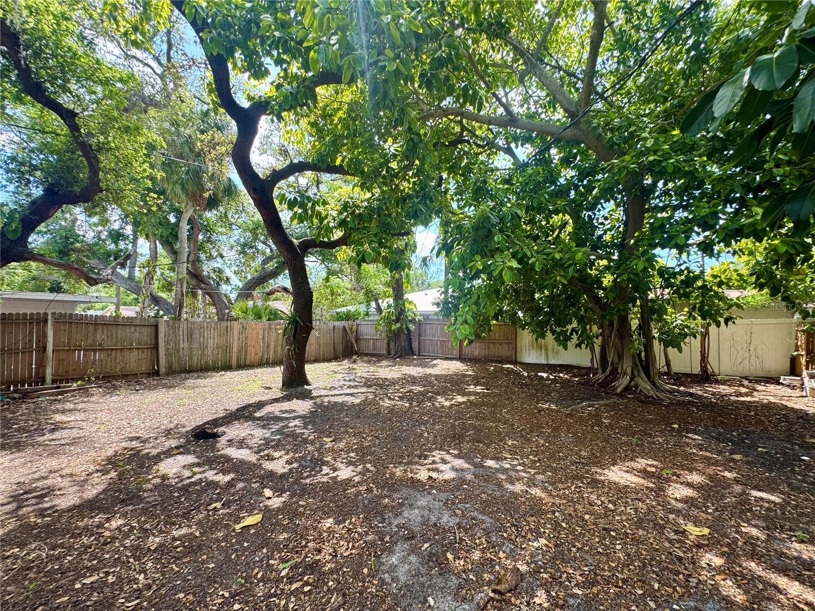 Image 17 of 28 For 2107 Chippawa Place