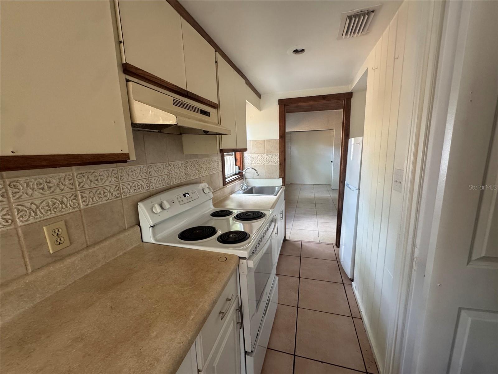 Image 21 of 28 For 2107 Chippawa Place