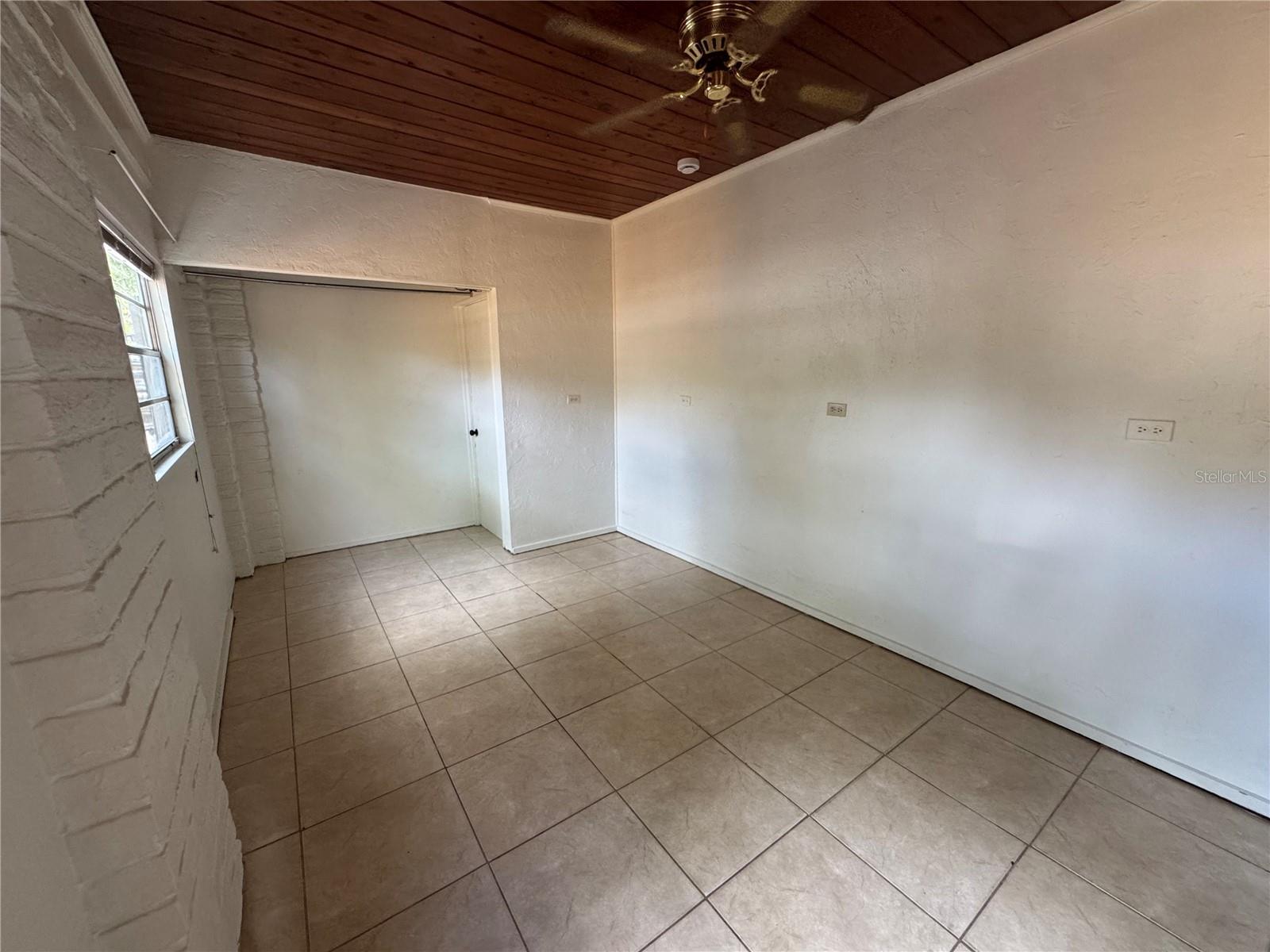 Image 23 of 28 For 2107 Chippawa Place