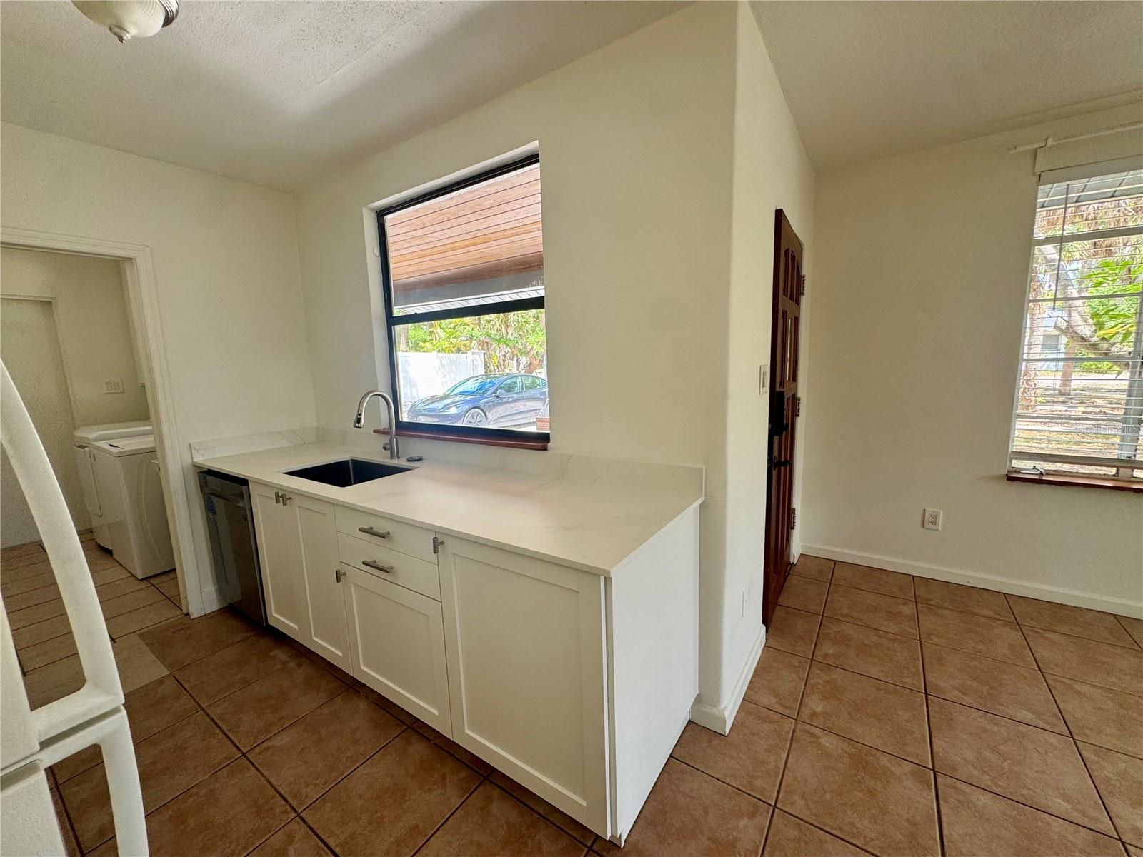 Image 7 of 28 For 2107 Chippawa Place