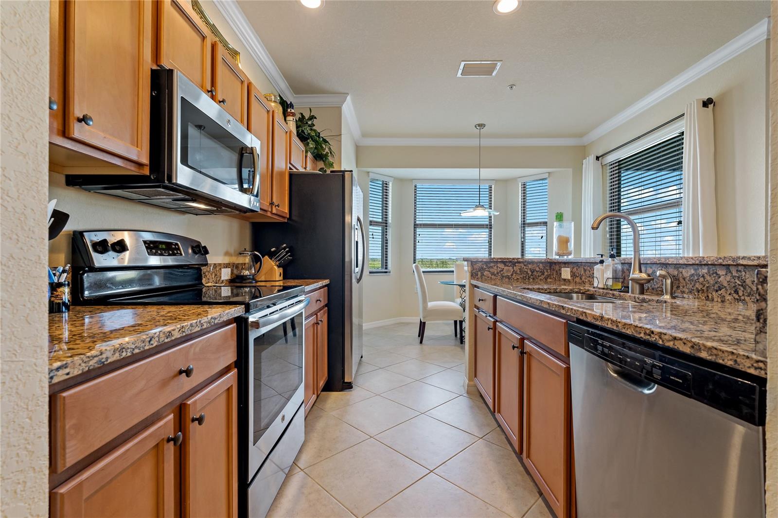 Image 21 of 57 For 7015 River Hammock Drive 405