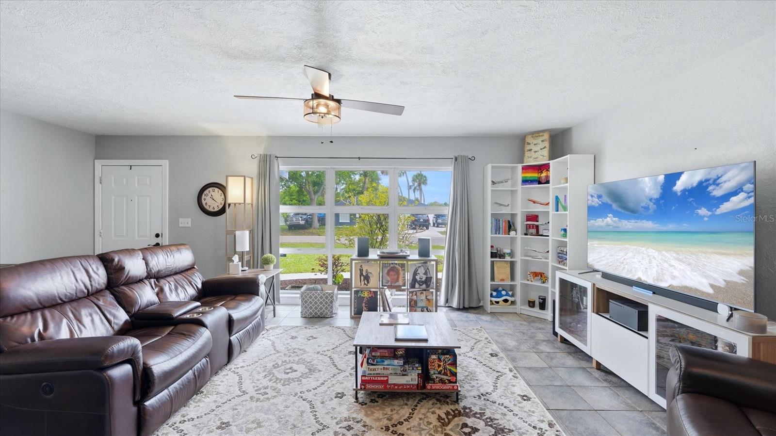 Image 3 of 30 For 2704 52nd Avenue Terrace W