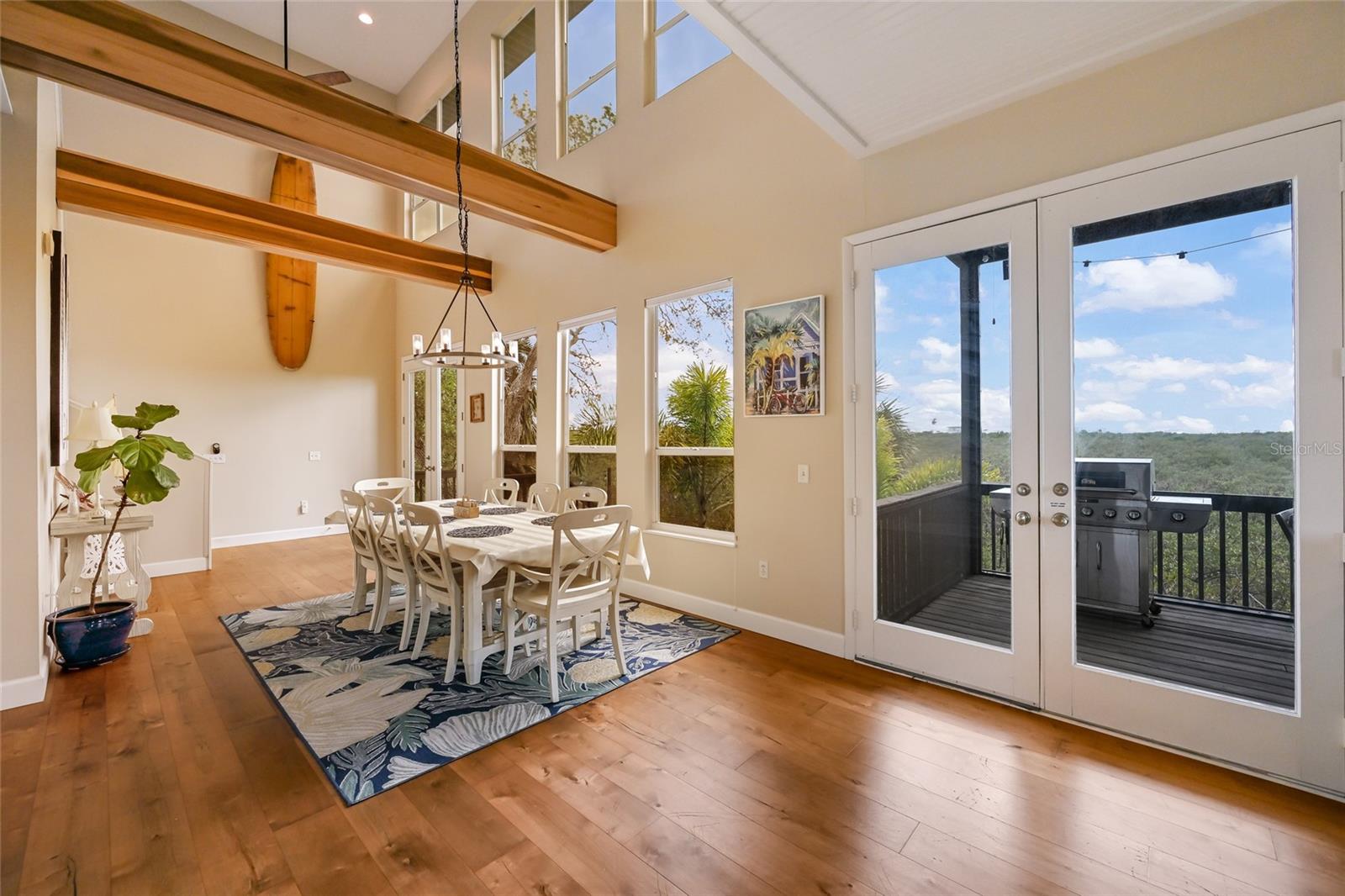 Image 13 of 80 For 7325 Holly Road