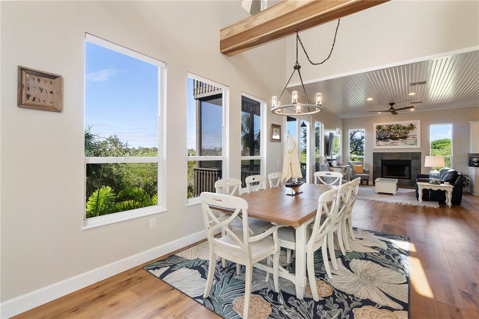 Image 16 of 80 For 7325 Holly Road