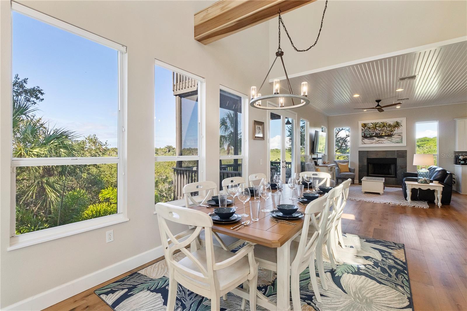 Image 18 of 80 For 7325 Holly Road