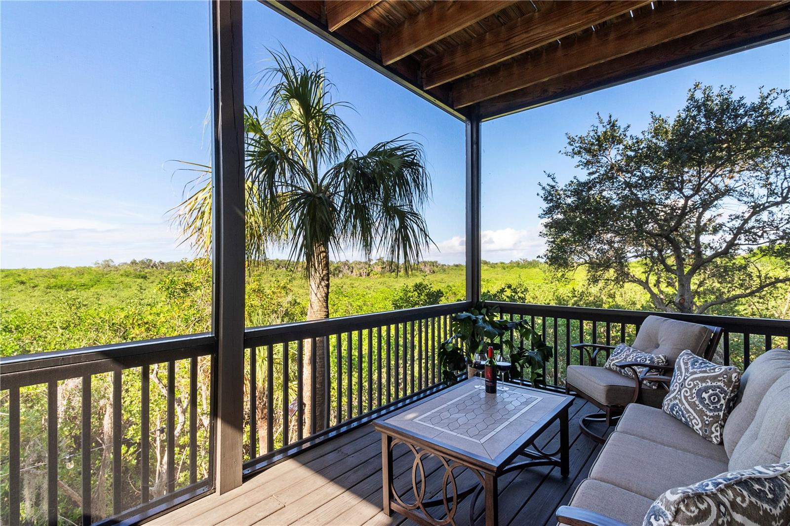 Image 29 of 80 For 7325 Holly Road