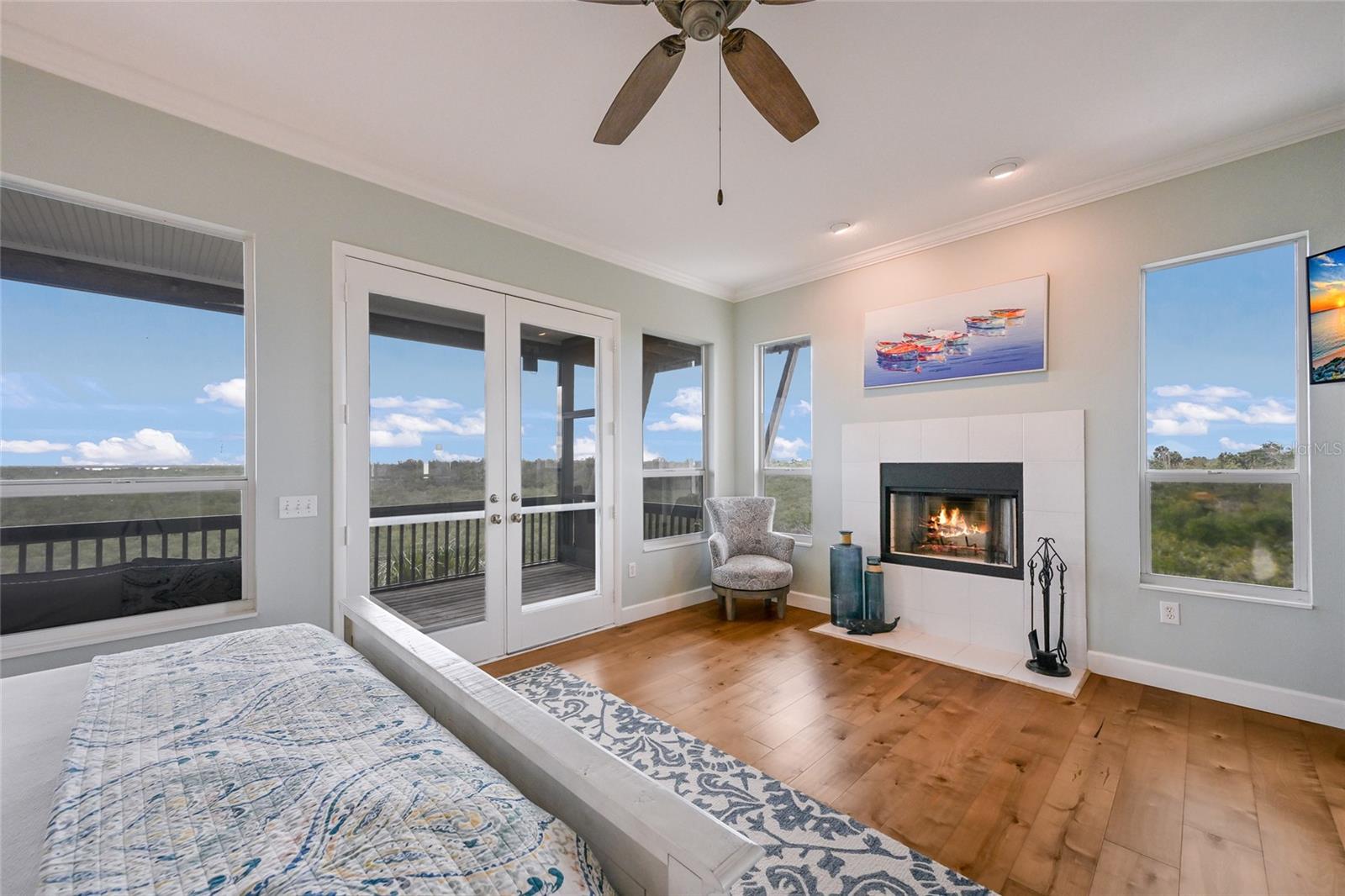 Image 34 of 80 For 7325 Holly Road