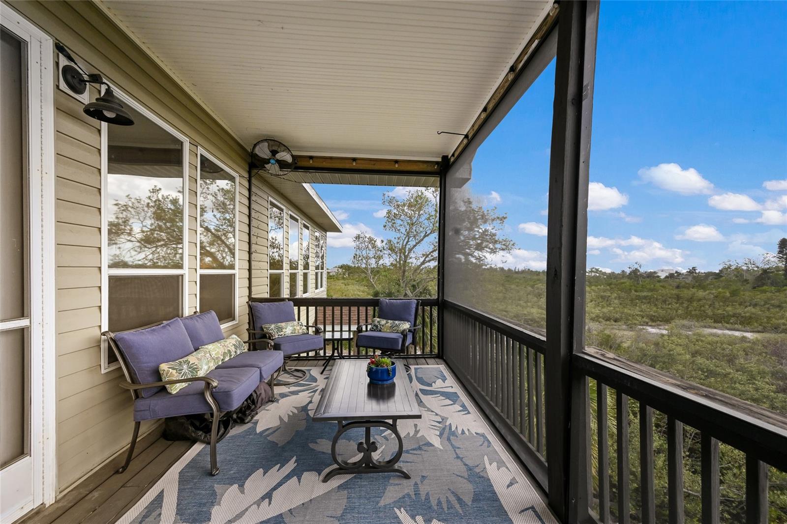 Image 44 of 80 For 7325 Holly Road