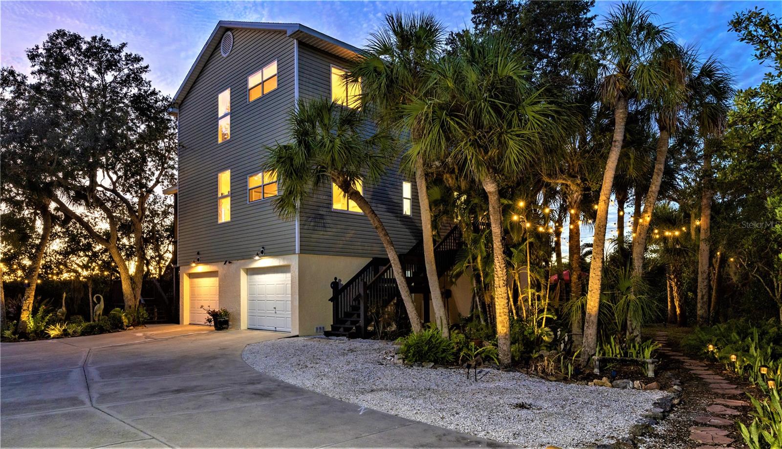 Image 57 of 80 For 7325 Holly Road