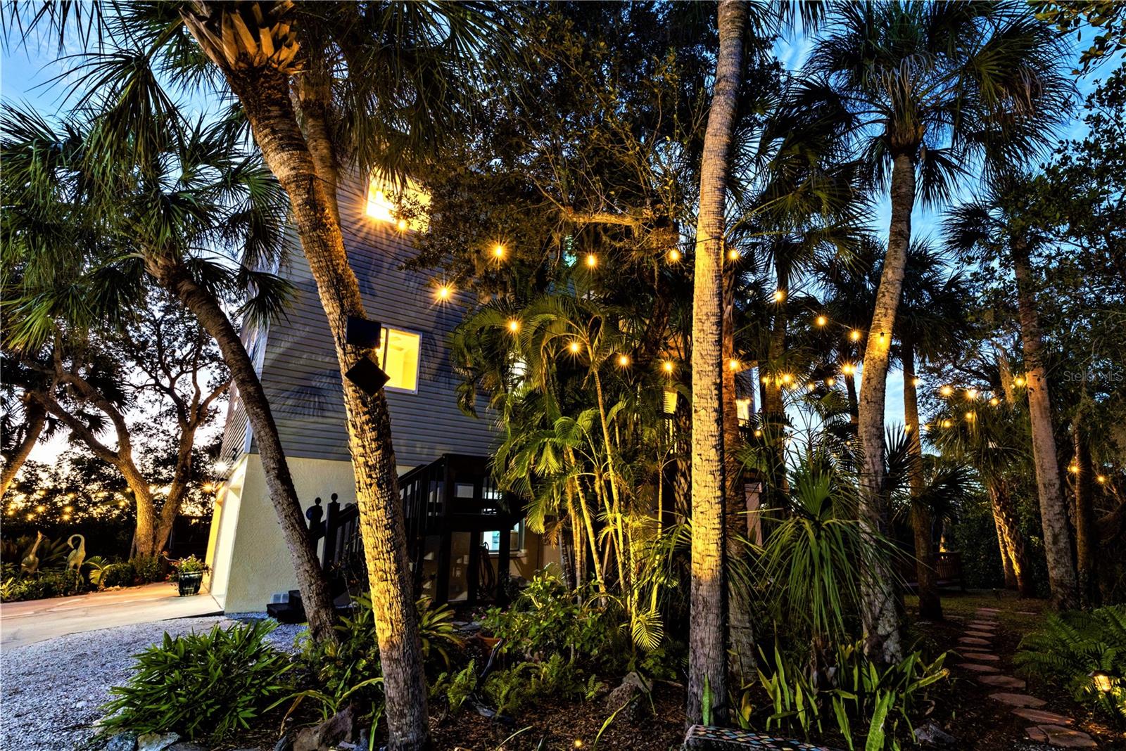 Image 62 of 80 For 7325 Holly Road