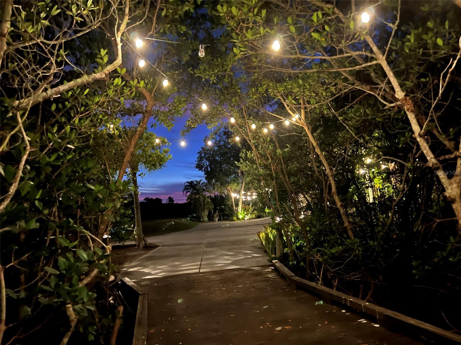 Image 64 of 80 For 7325 Holly Road