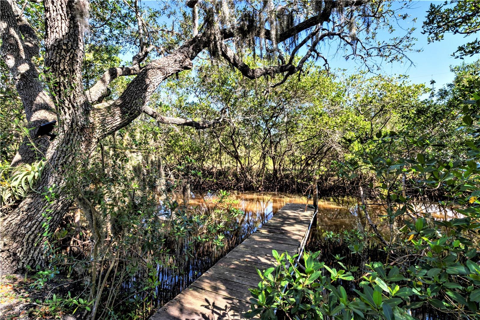 Image 67 of 80 For 7325 Holly Road