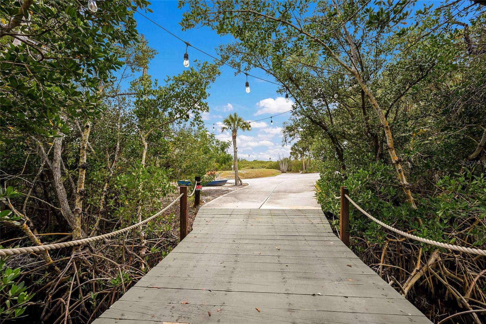 Image 74 of 80 For 7325 Holly Road