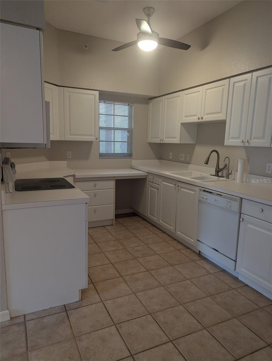 Image 9 of 12 For 4216 Central Sarasota Parkway 1316