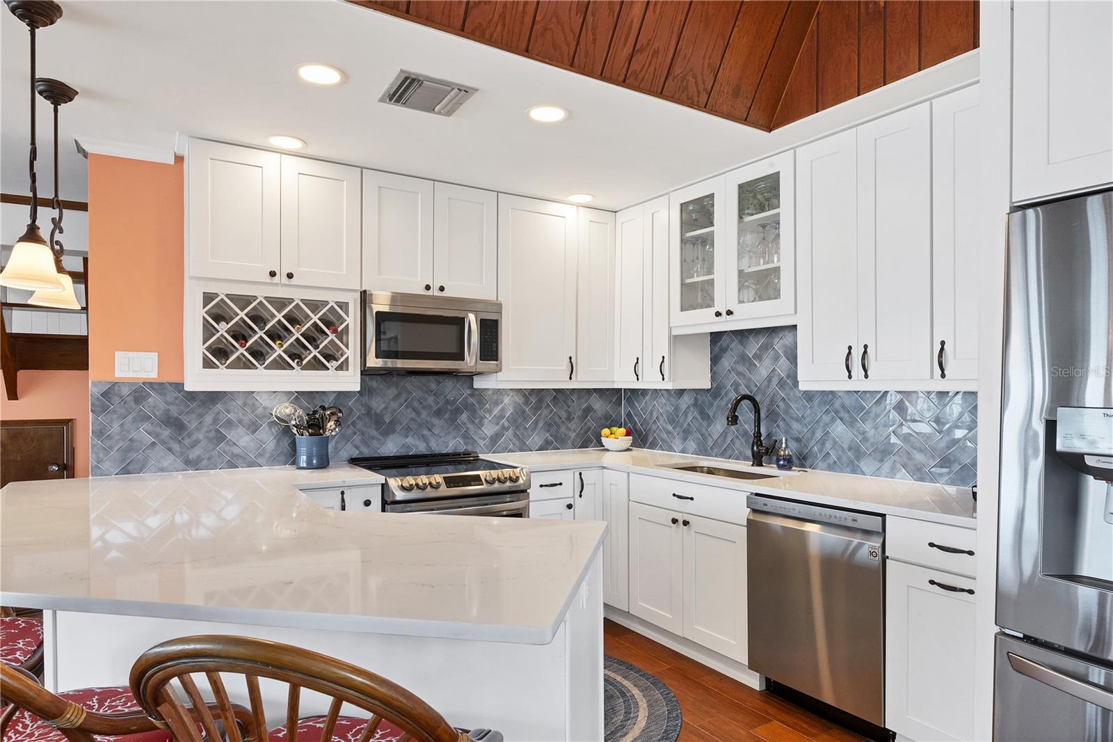 Image 11 of 56 For 1817 4th Street W