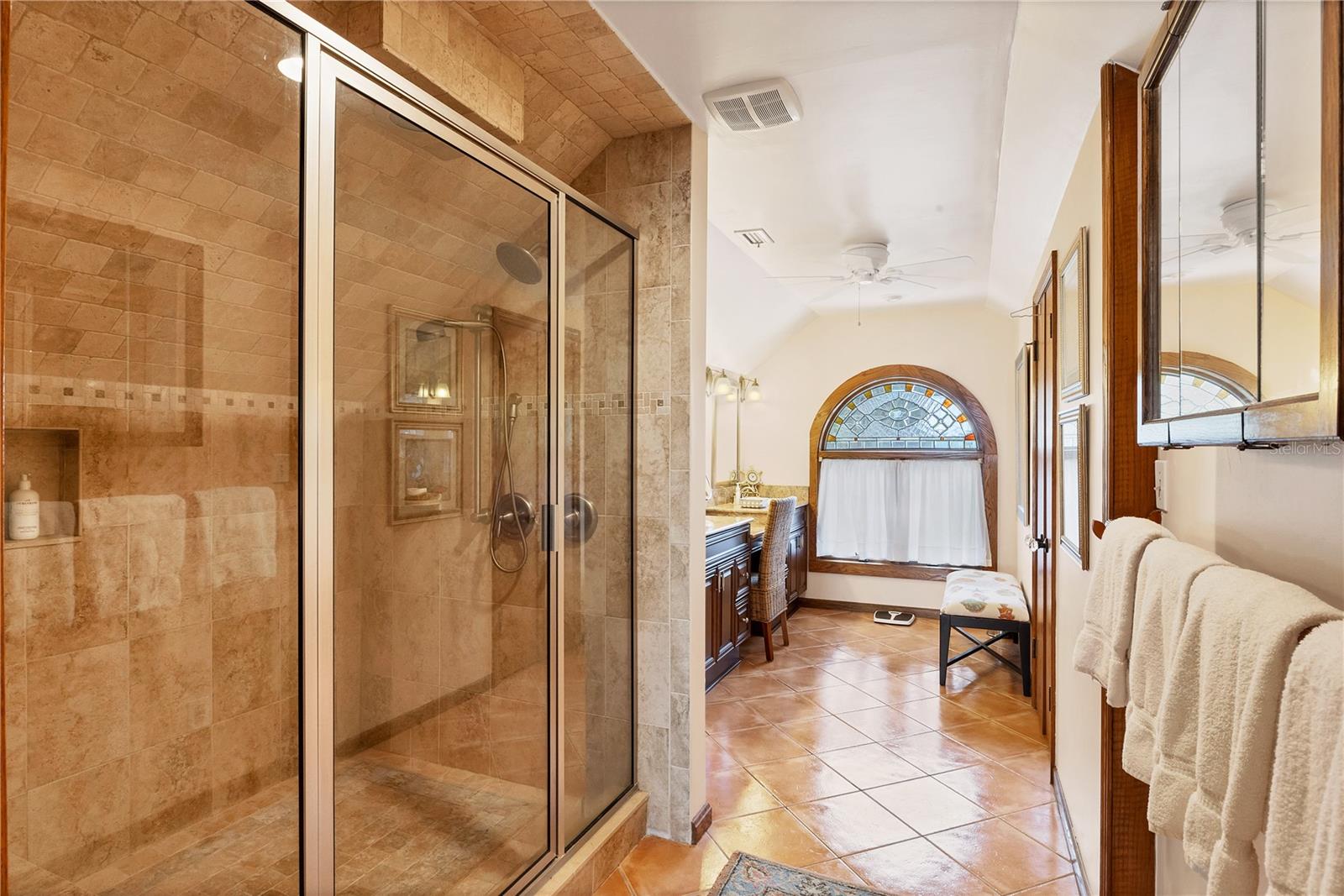 Image 16 of 56 For 1817 4th Street W